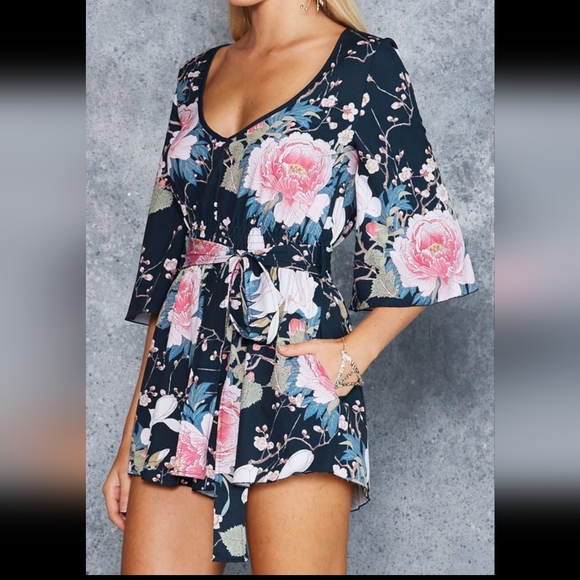 Blackmilk Koson Flowers Kimono Playsuit - Limited M - Picture 2 of 7